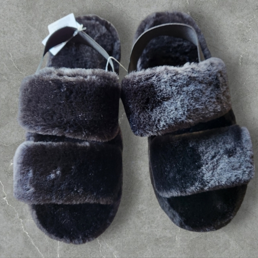 Black Faux Fur Platform Slippers - Picture 3 of 4